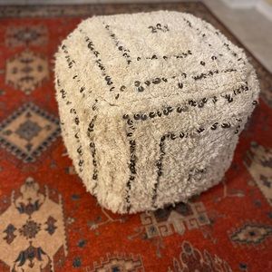 Boho pouf/ottoman